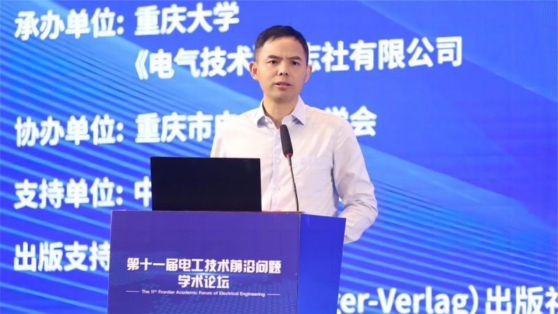 吳立建主持會議(1).jpg